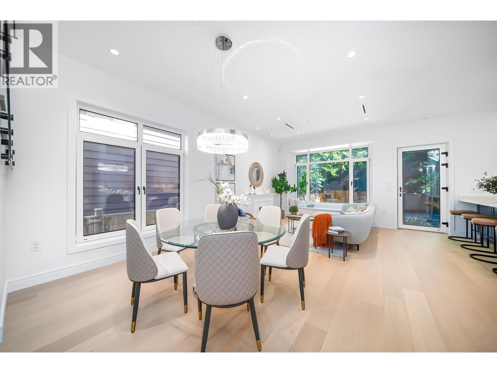 Photo 2 of 5838 Highbury Street, Vancouver BC