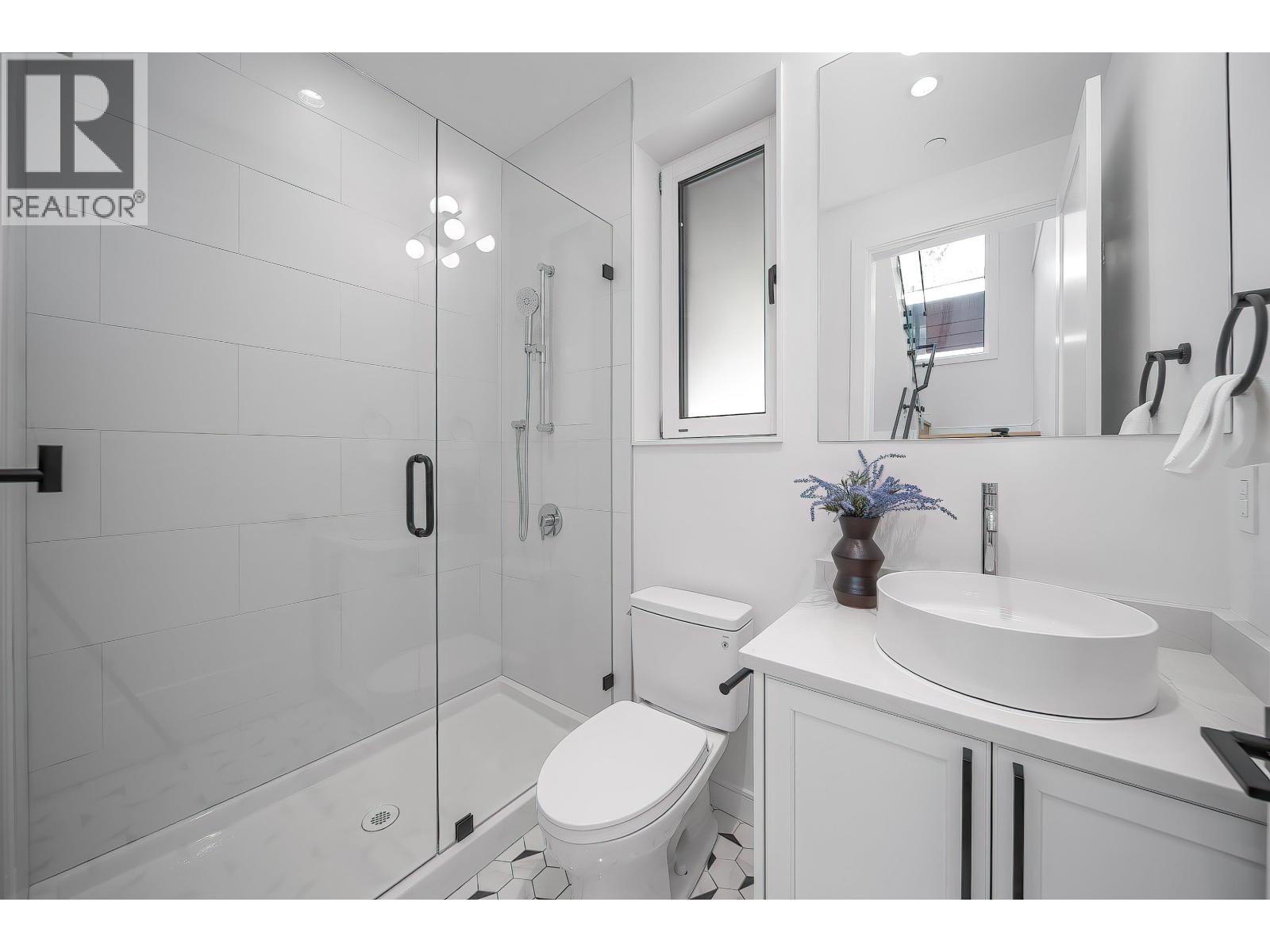 Photo 10 of 5838 Highbury Street, Vancouver BC