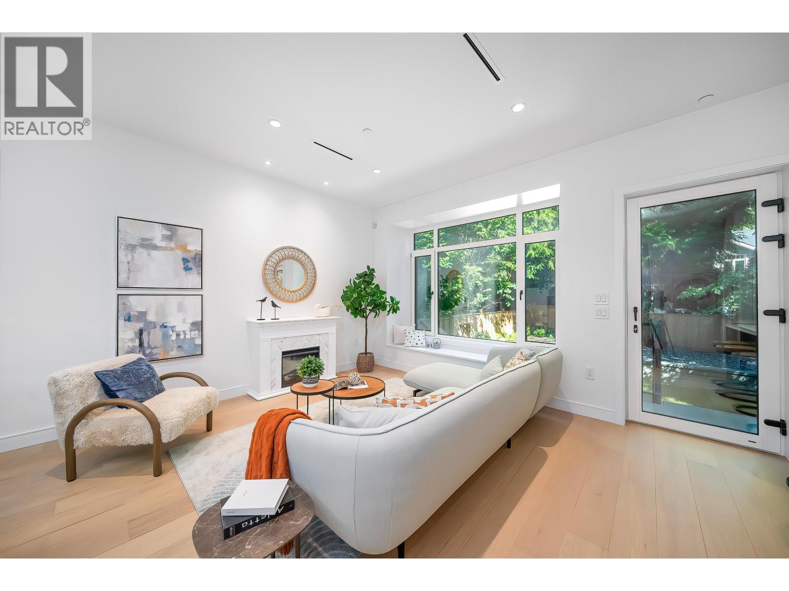Photo 4 of 5838 Highbury Street, Vancouver BC