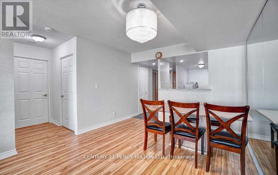 Photo 19 of 806 8 Lee Centre Drive, Toronto ON