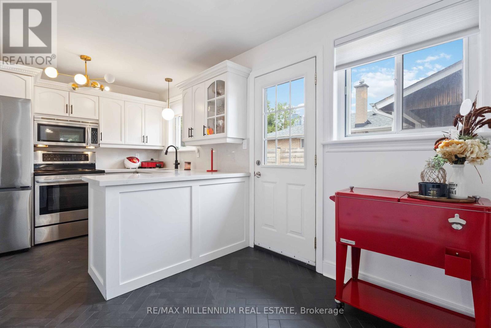 Photo 17 of 1350 Tatra Drive, Pickering ON