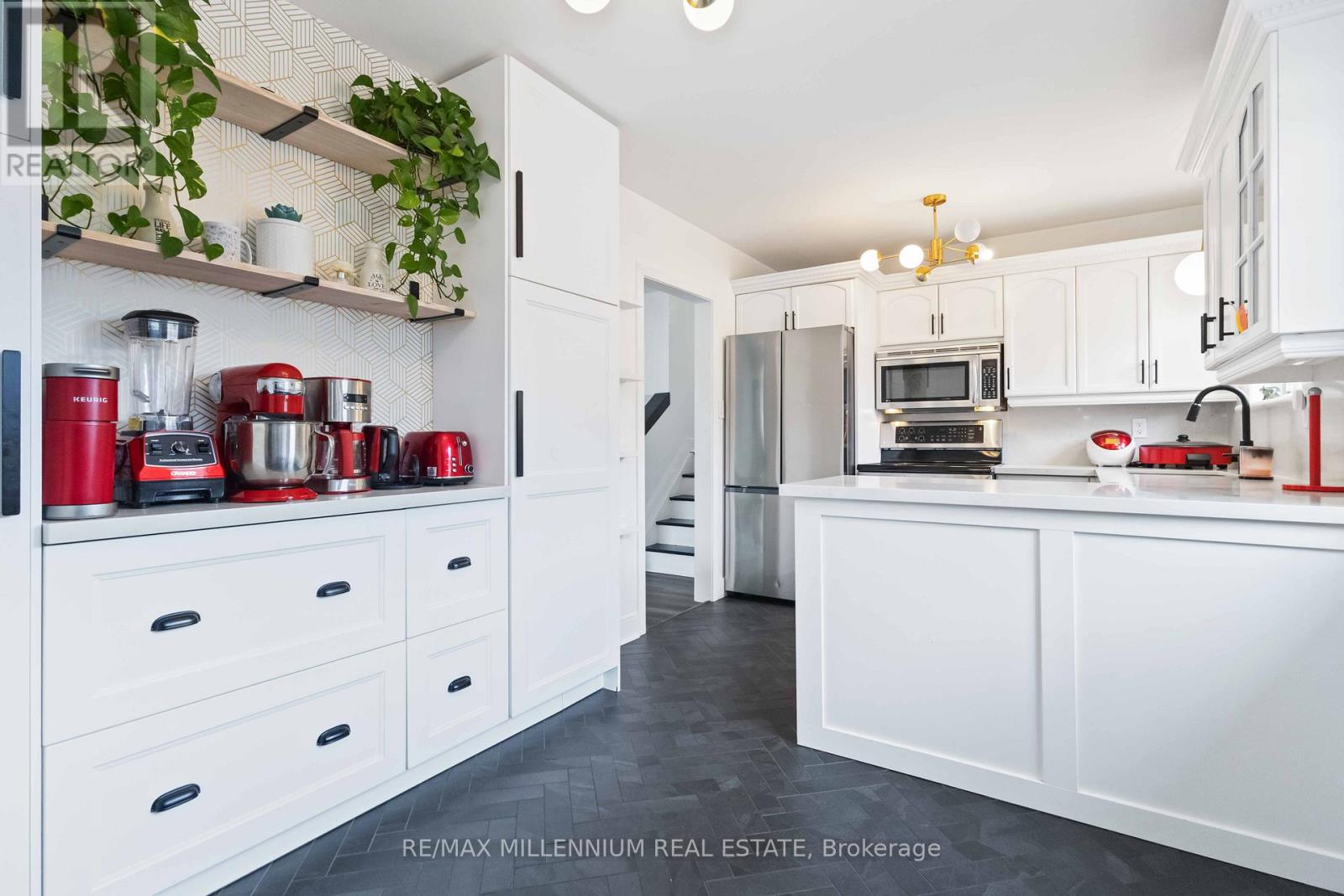 Photo 14 of 1350 Tatra Drive, Pickering ON