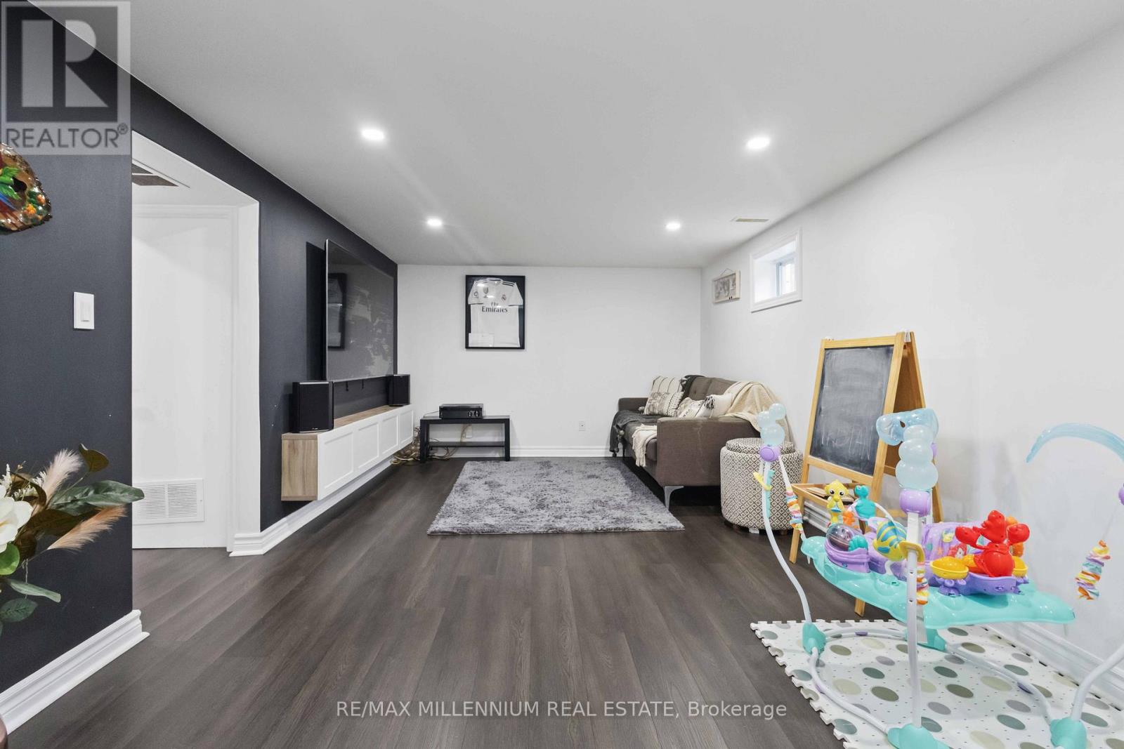 Photo 34 of 1350 Tatra Drive, Pickering ON