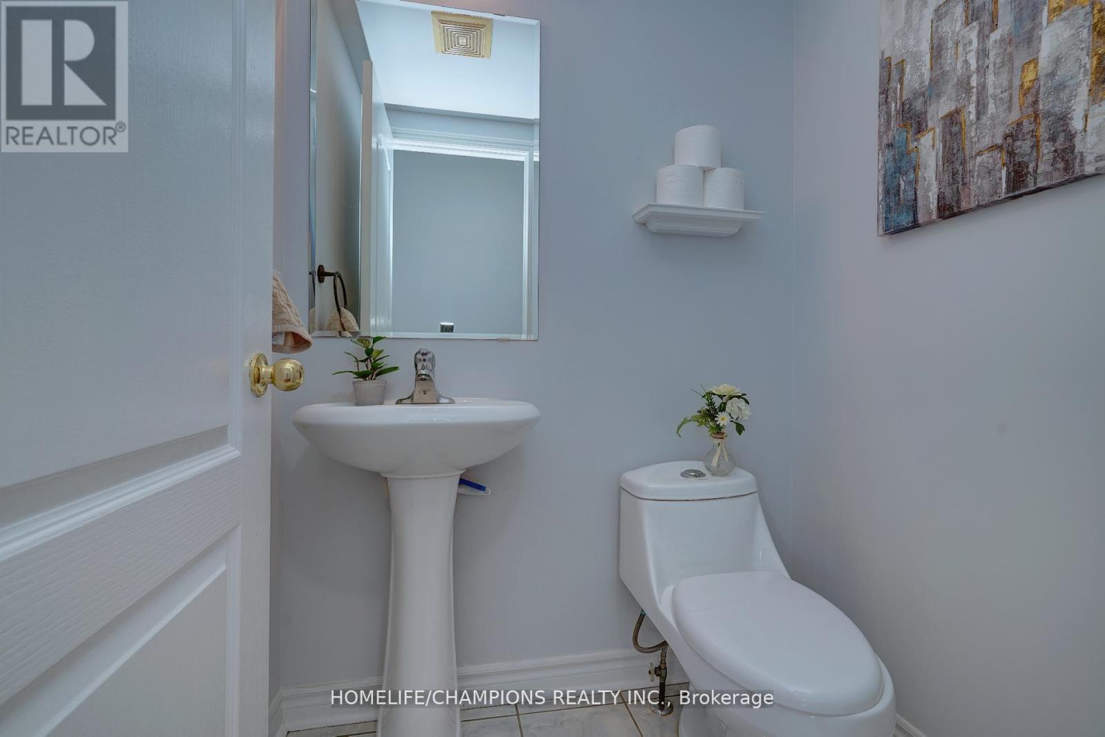 Photo 11 of 145 Raponi Circle, Toronto ON