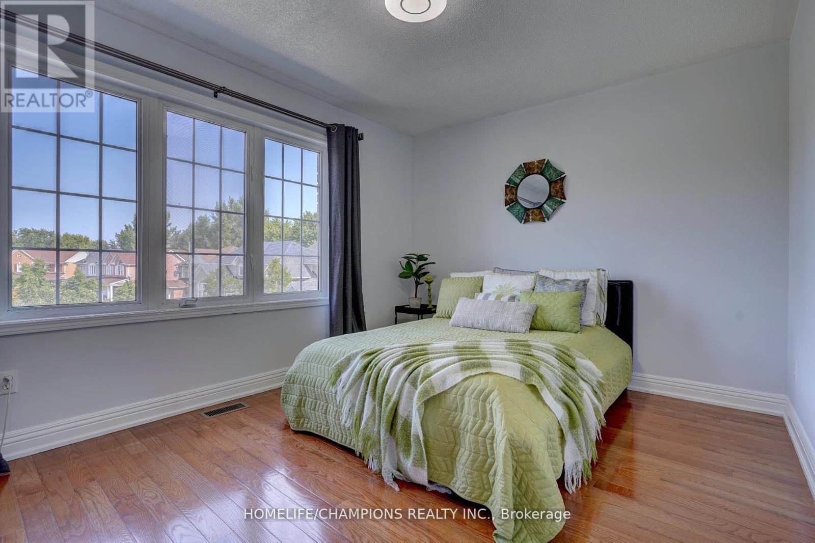 Photo 19 of 145 Raponi Circle, Toronto ON