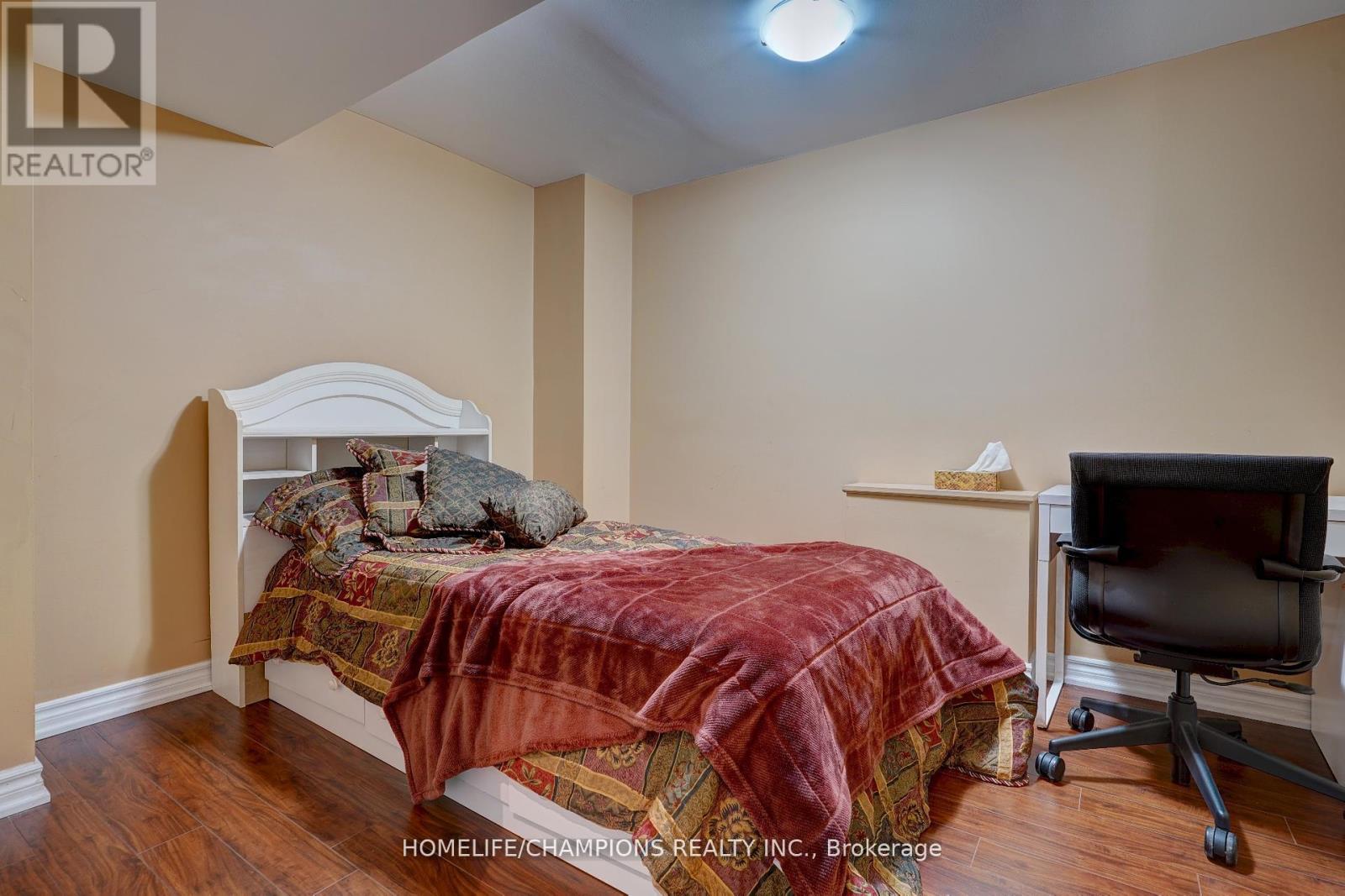 Photo 23 of 145 Raponi Circle, Toronto ON