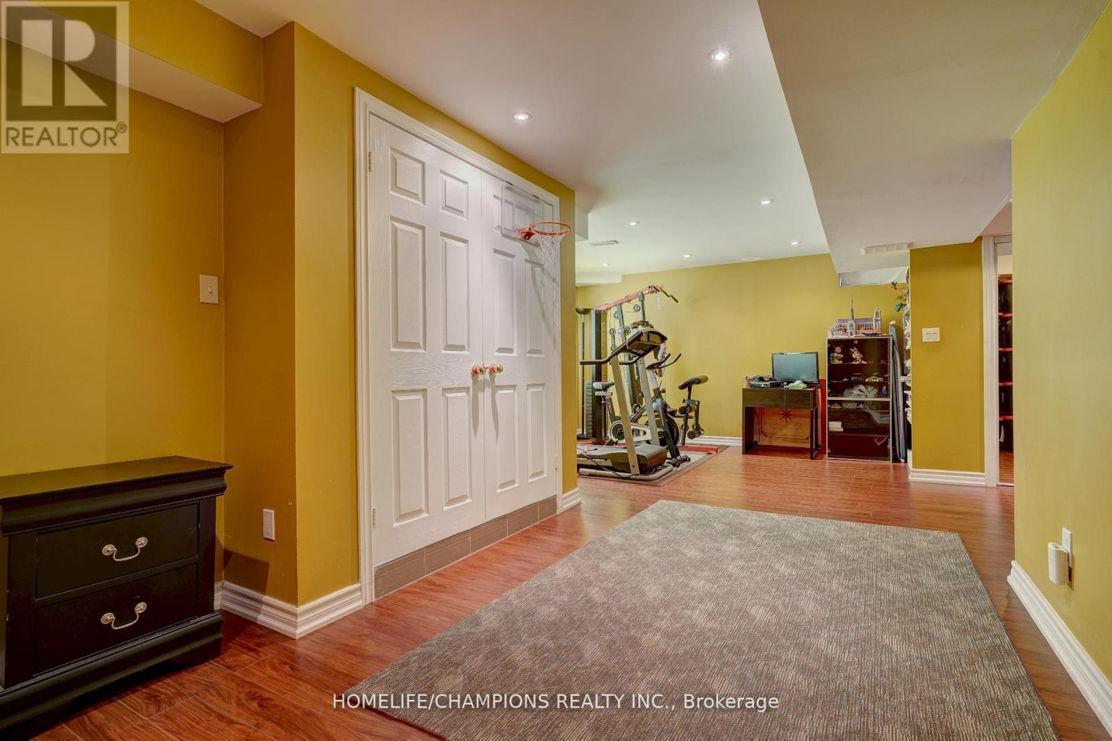 Photo 25 of 145 Raponi Circle, Toronto ON
