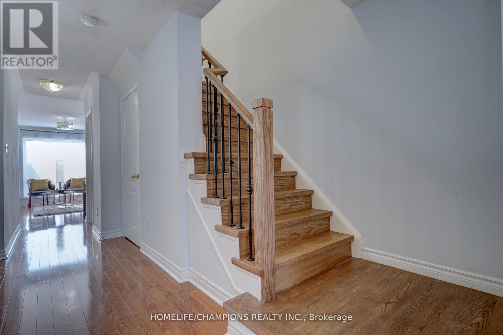 Photo 7 of 145 Raponi Circle, Toronto ON