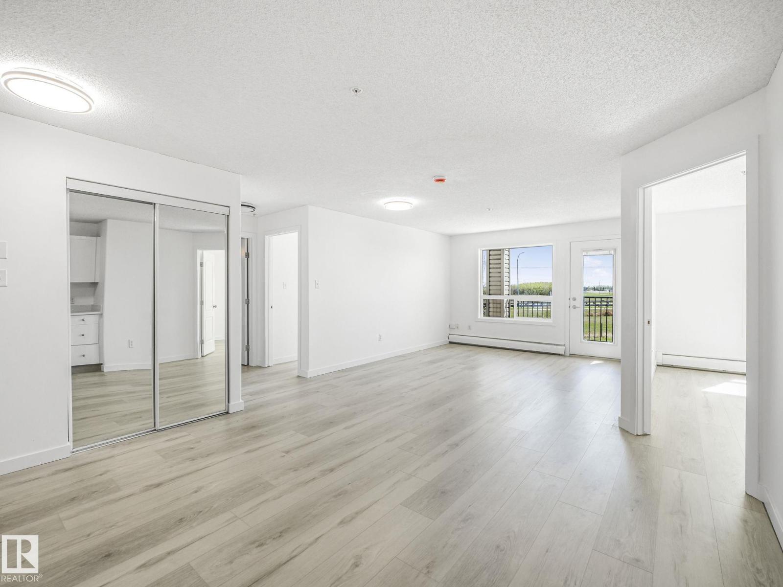 Photo 12 of 6208 7331 South Terwillegar Dr Nw, Edmonton AB