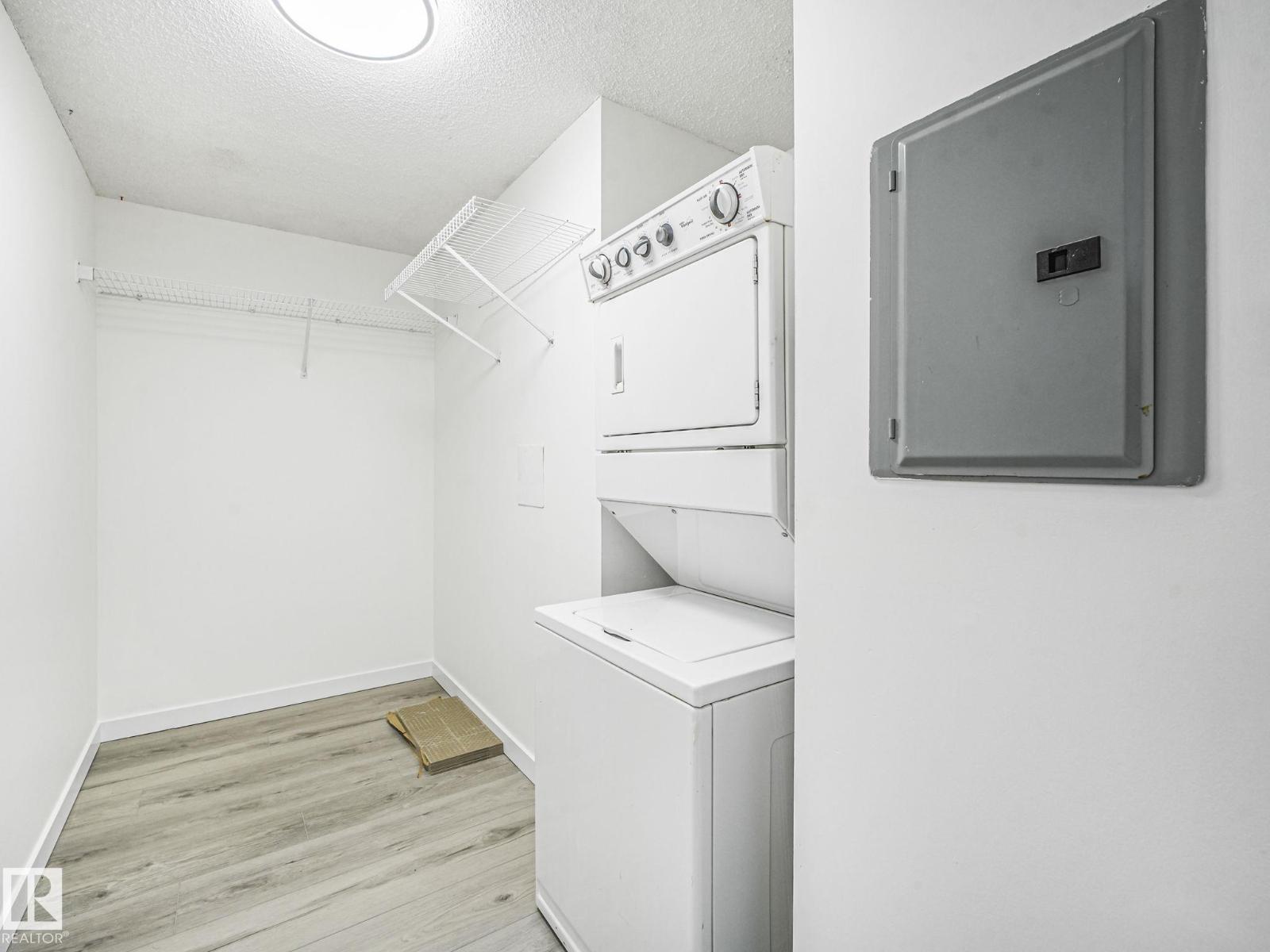Photo 5 of 6208 7331 South Terwillegar Dr Nw, Edmonton AB