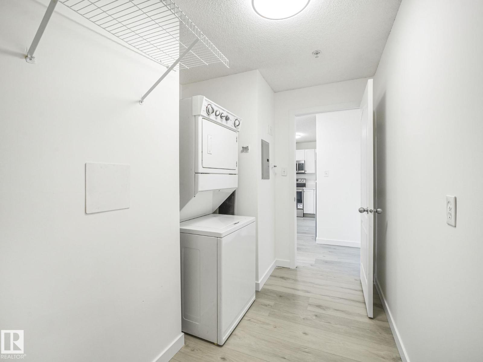 Photo 6 of 6208 7331 South Terwillegar Dr Nw, Edmonton AB