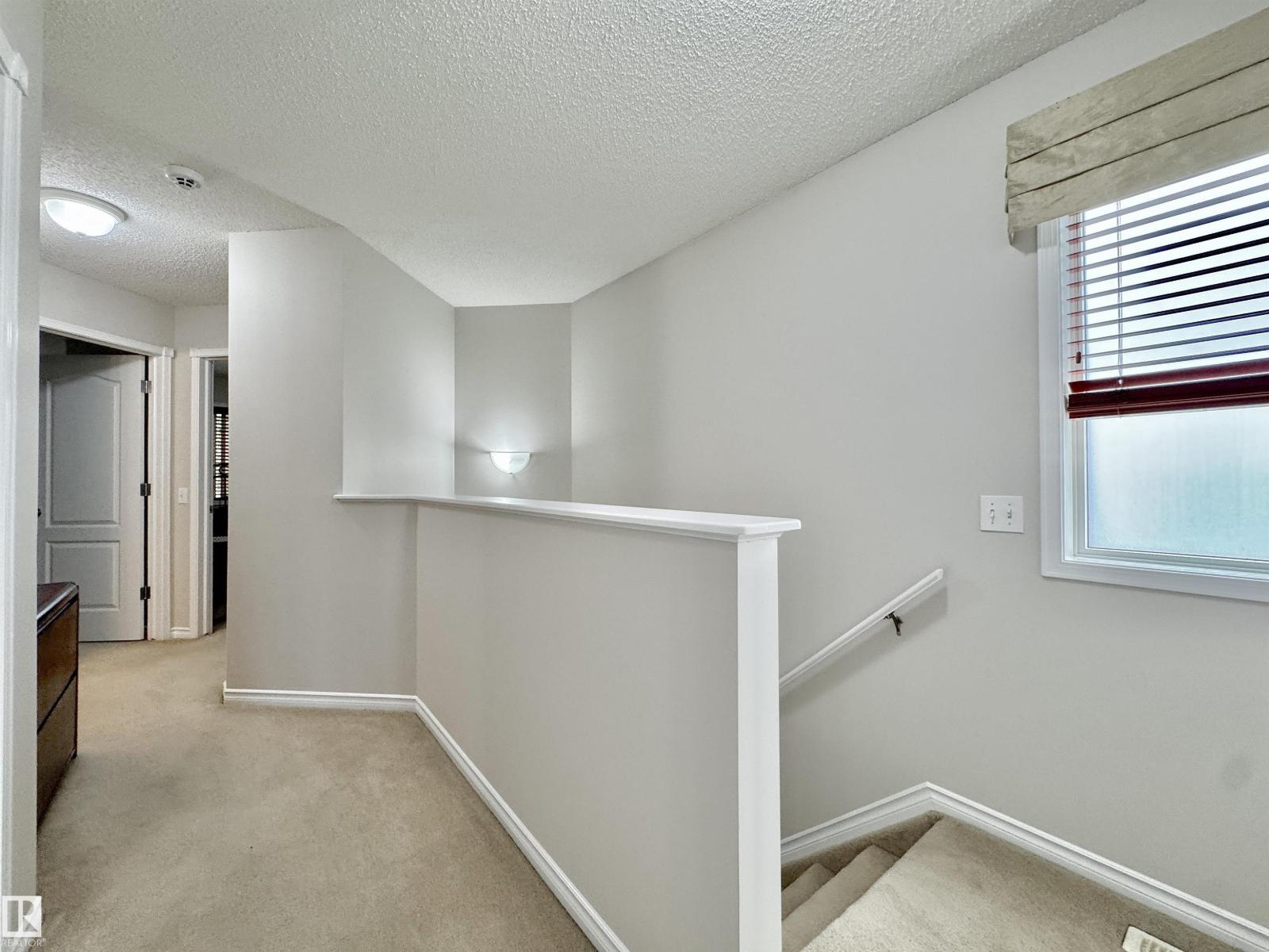 Photo 20 of 16112 43 St Nw, Edmonton AB