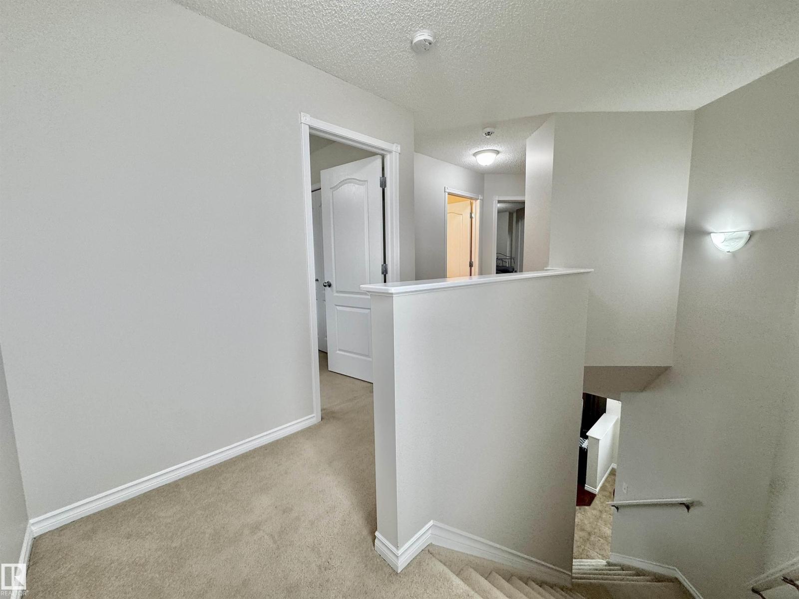 Photo 21 of 16112 43 St Nw, Edmonton AB