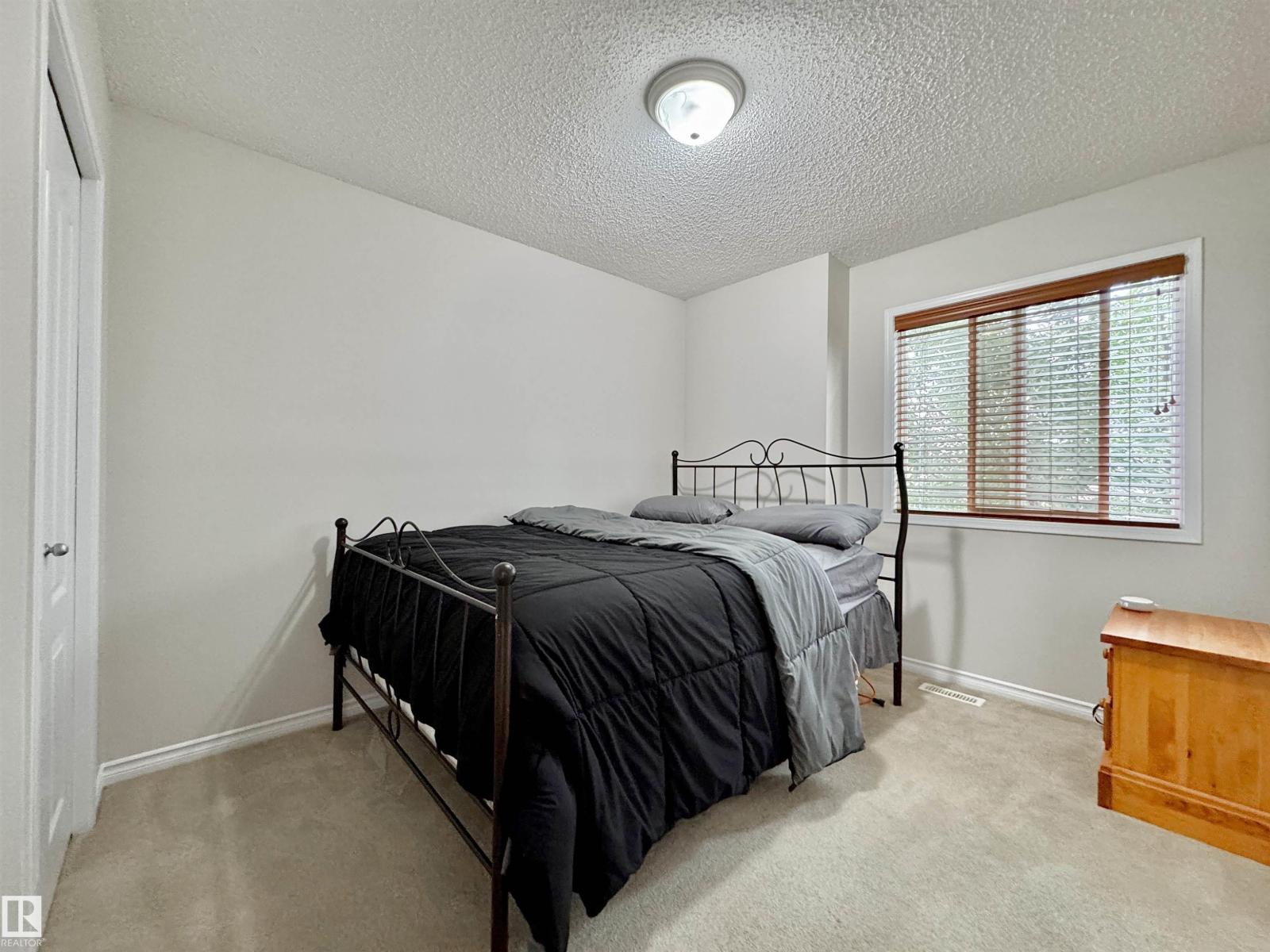 Photo 28 of 16112 43 St Nw, Edmonton AB