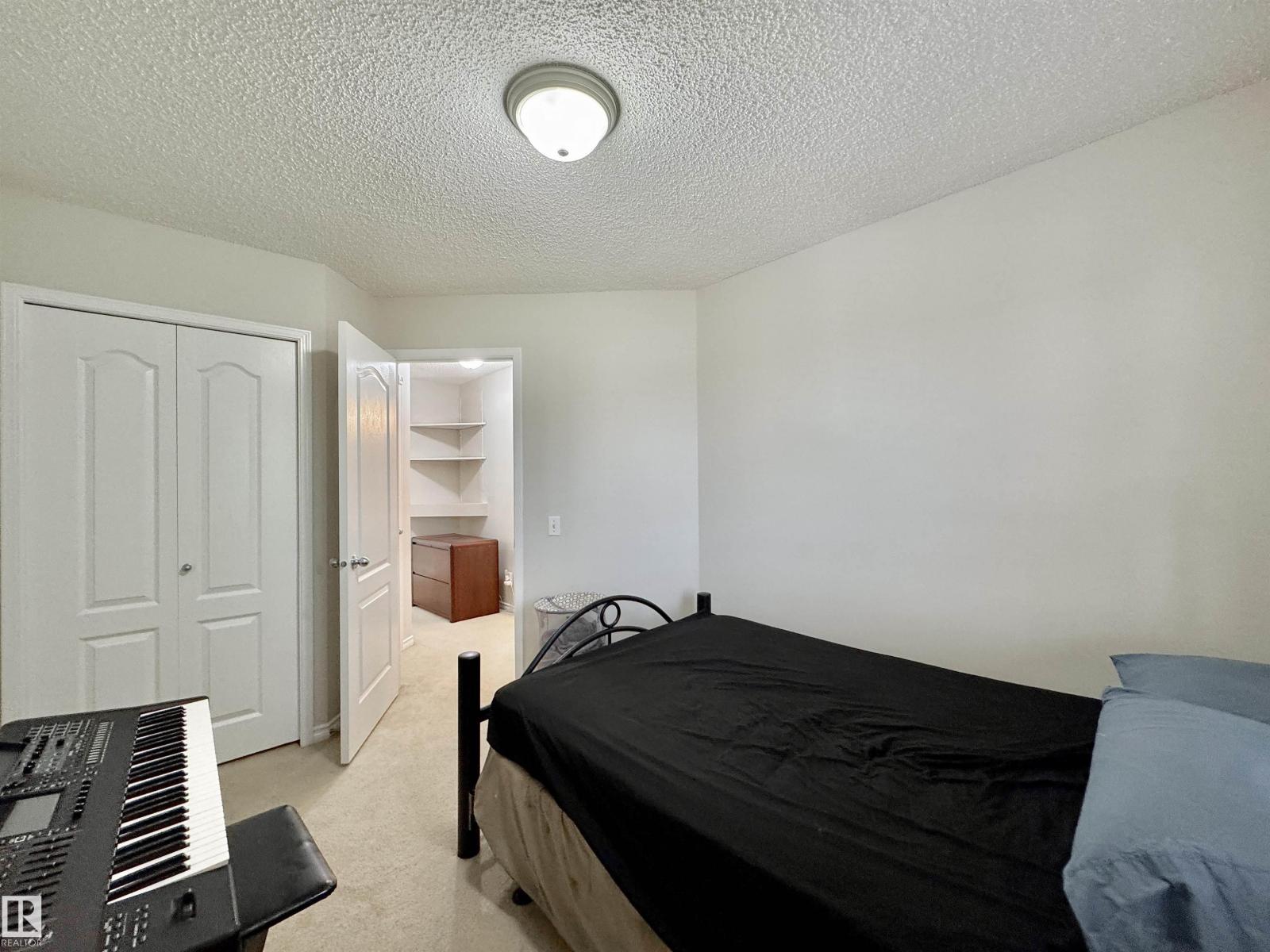 Photo 31 of 16112 43 St Nw, Edmonton AB