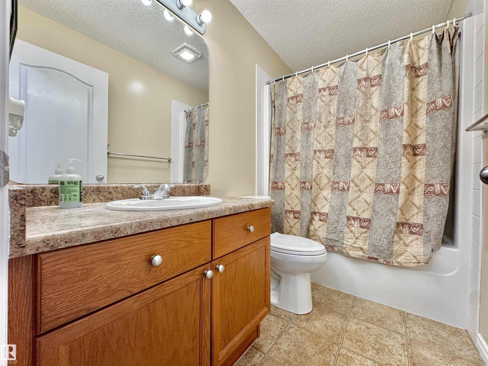 Photo 33 of 16112 43 St Nw, Edmonton AB