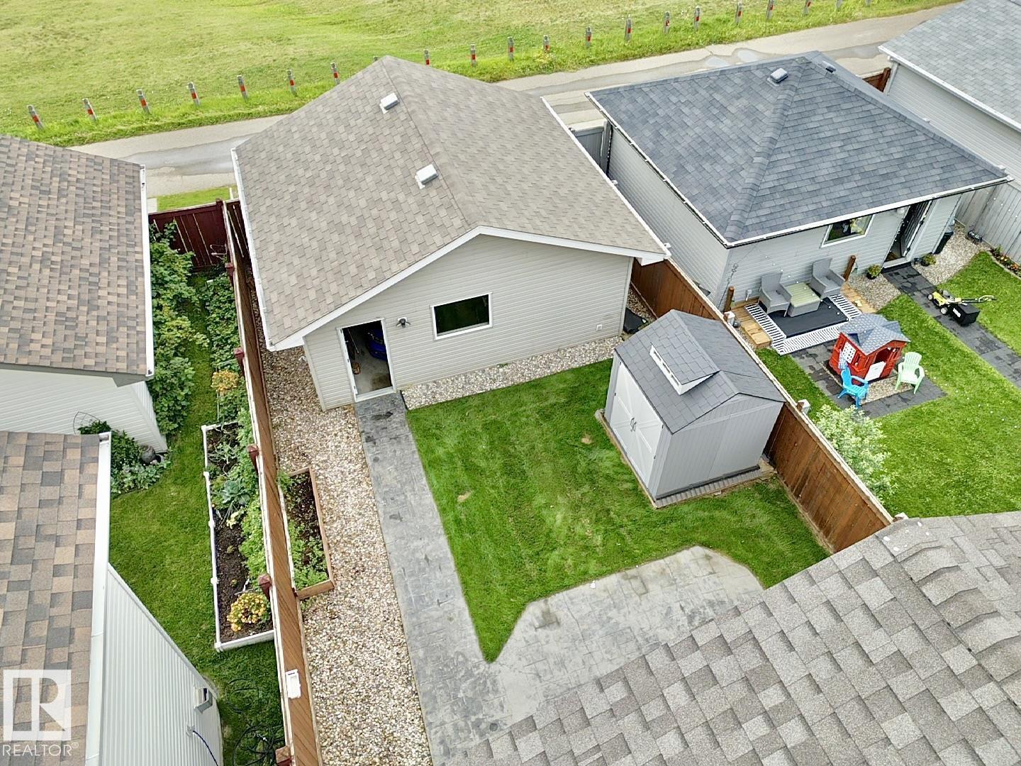 Photo 46 of 16112 43 St Nw, Edmonton AB