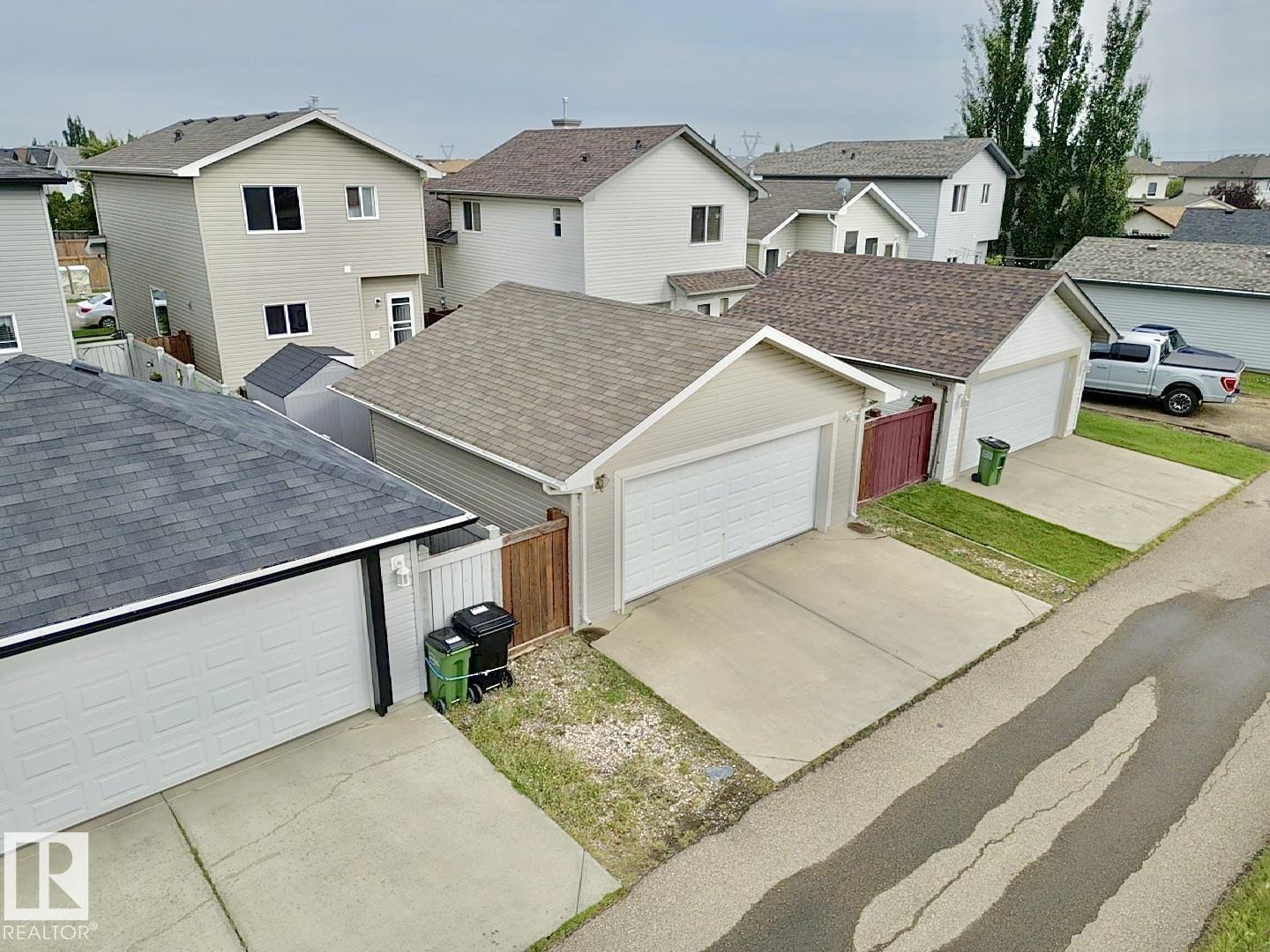 Photo 48 of 16112 43 St Nw, Edmonton AB