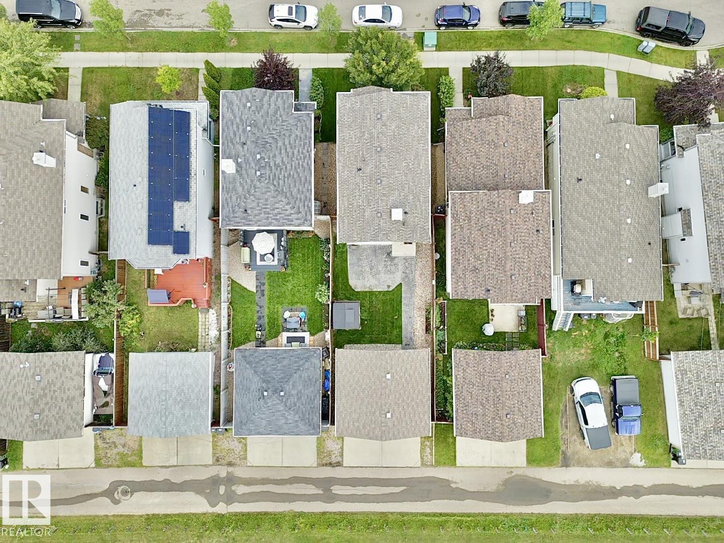 Photo 49 of 16112 43 St Nw, Edmonton AB