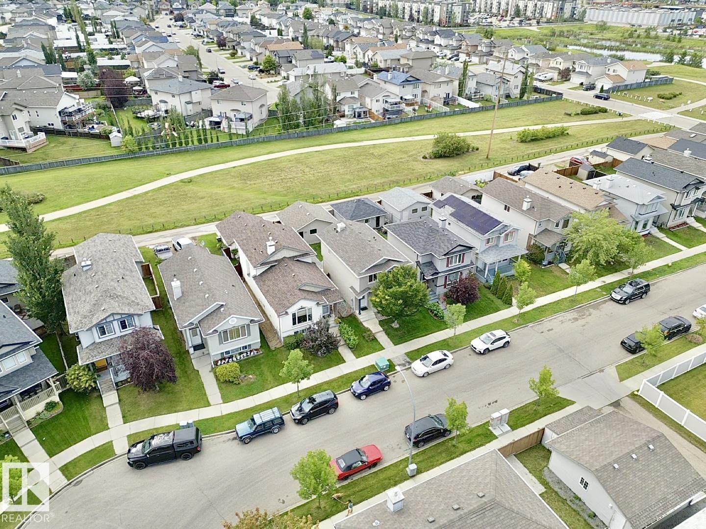 Photo 51 of 16112 43 St Nw, Edmonton AB