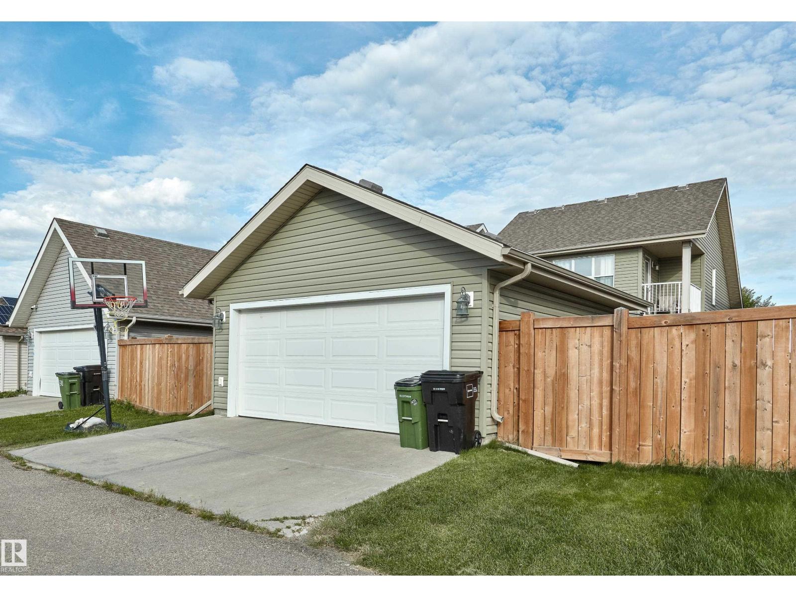 Photo 3 of 2114 Glenridding Wy Sw Sw, Edmonton AB