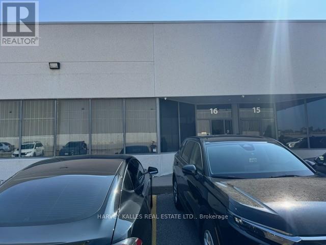 Photo 3 of 16 60 West Wilmot Street, Richmond Hill ON