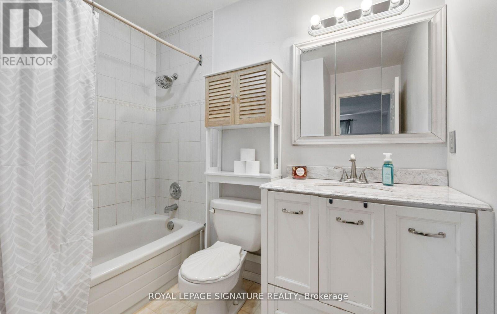Photo 21 of 87 Green Briar Road, New Tecumseth ON