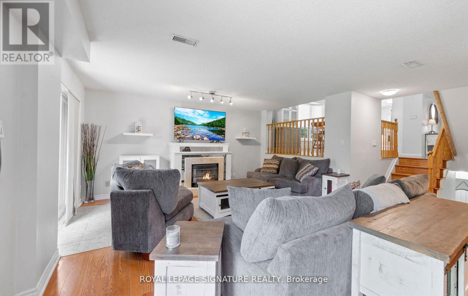 Photo 28 of 87 Green Briar Road, New Tecumseth ON