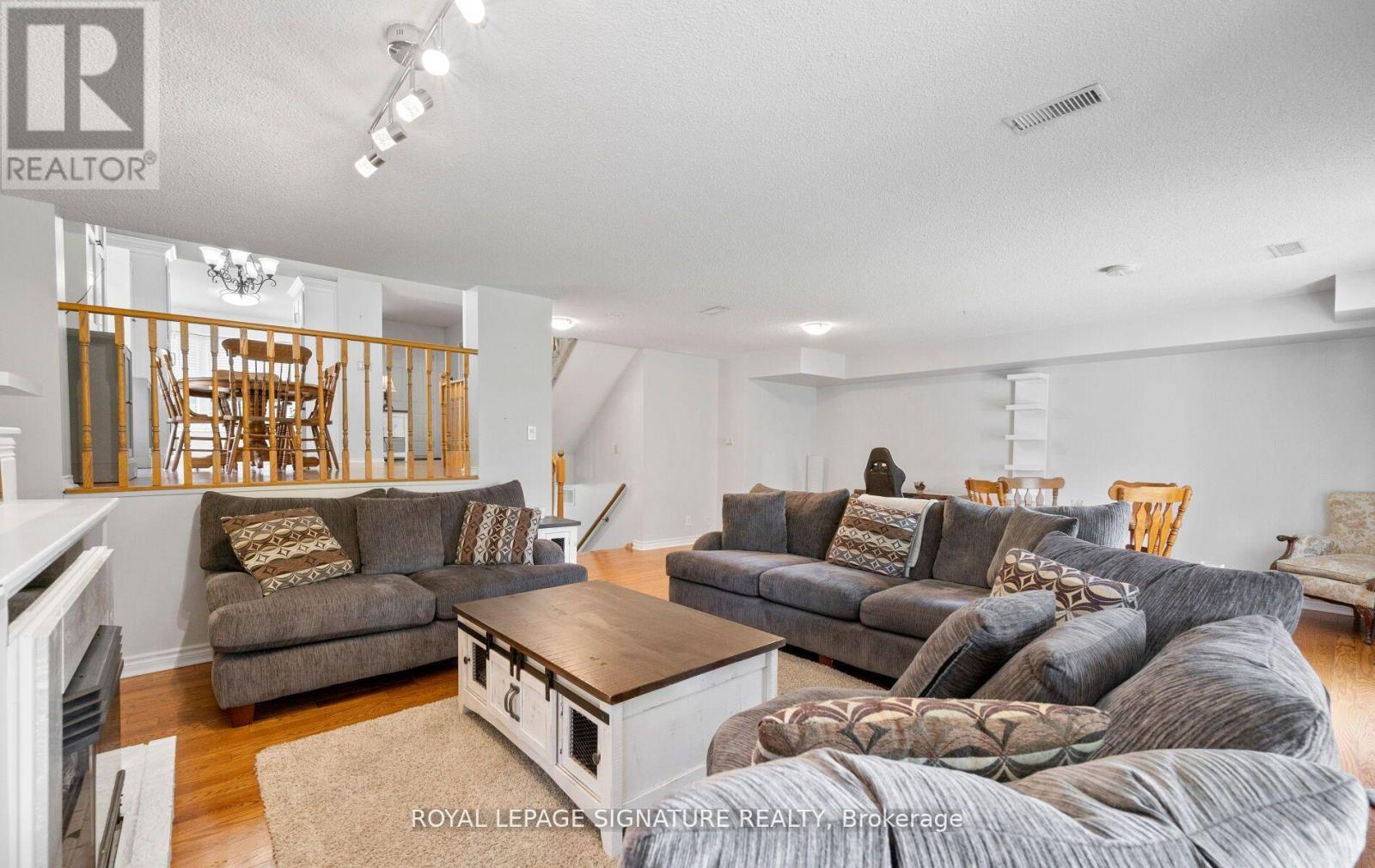 Photo 29 of 87 Green Briar Road, New Tecumseth ON