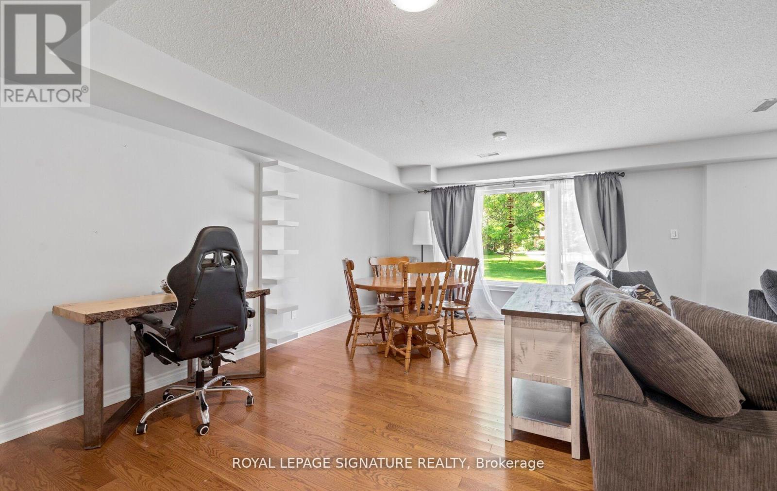 Photo 30 of 87 Green Briar Road, New Tecumseth ON