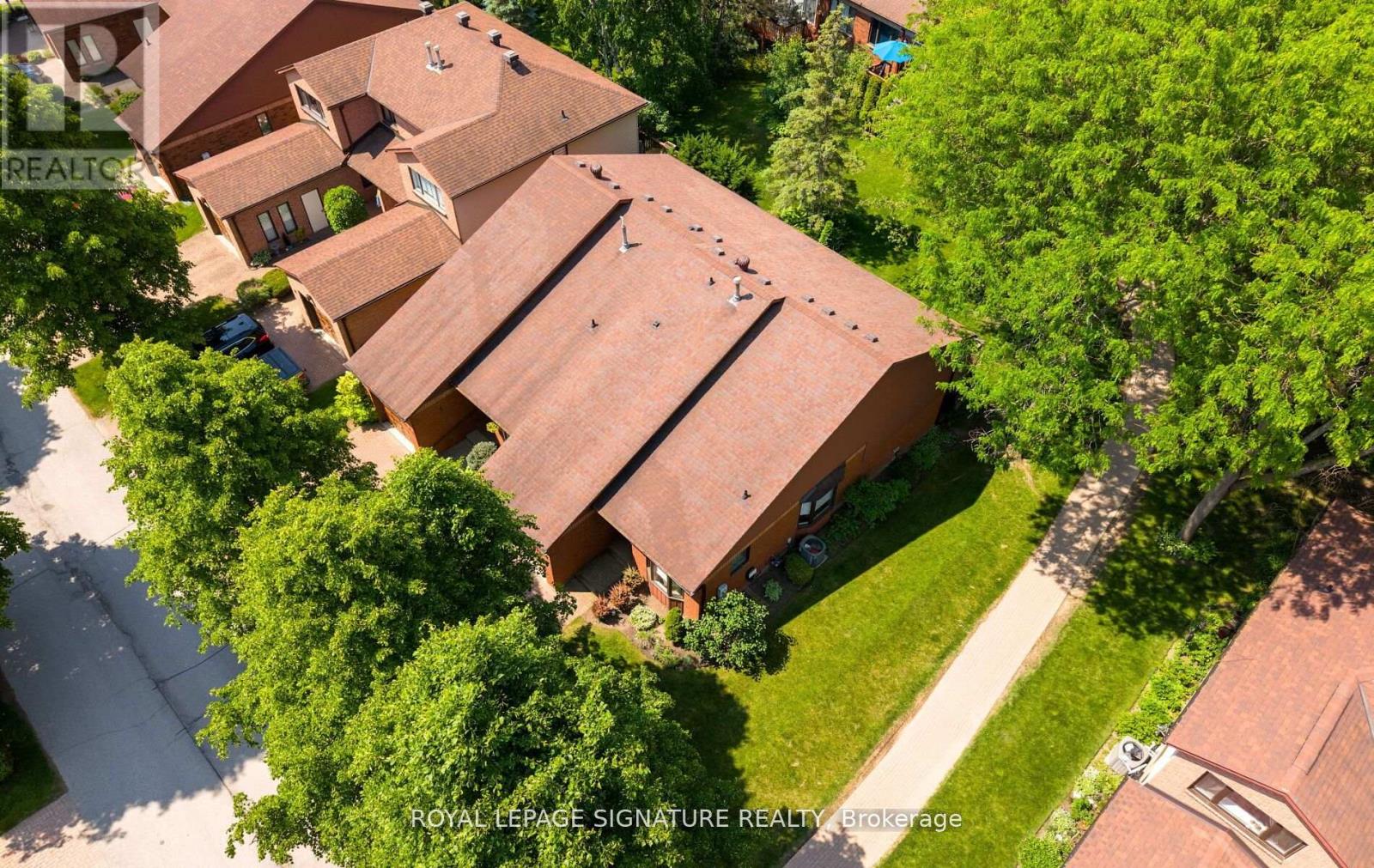 Photo 48 of 87 Green Briar Road, New Tecumseth ON