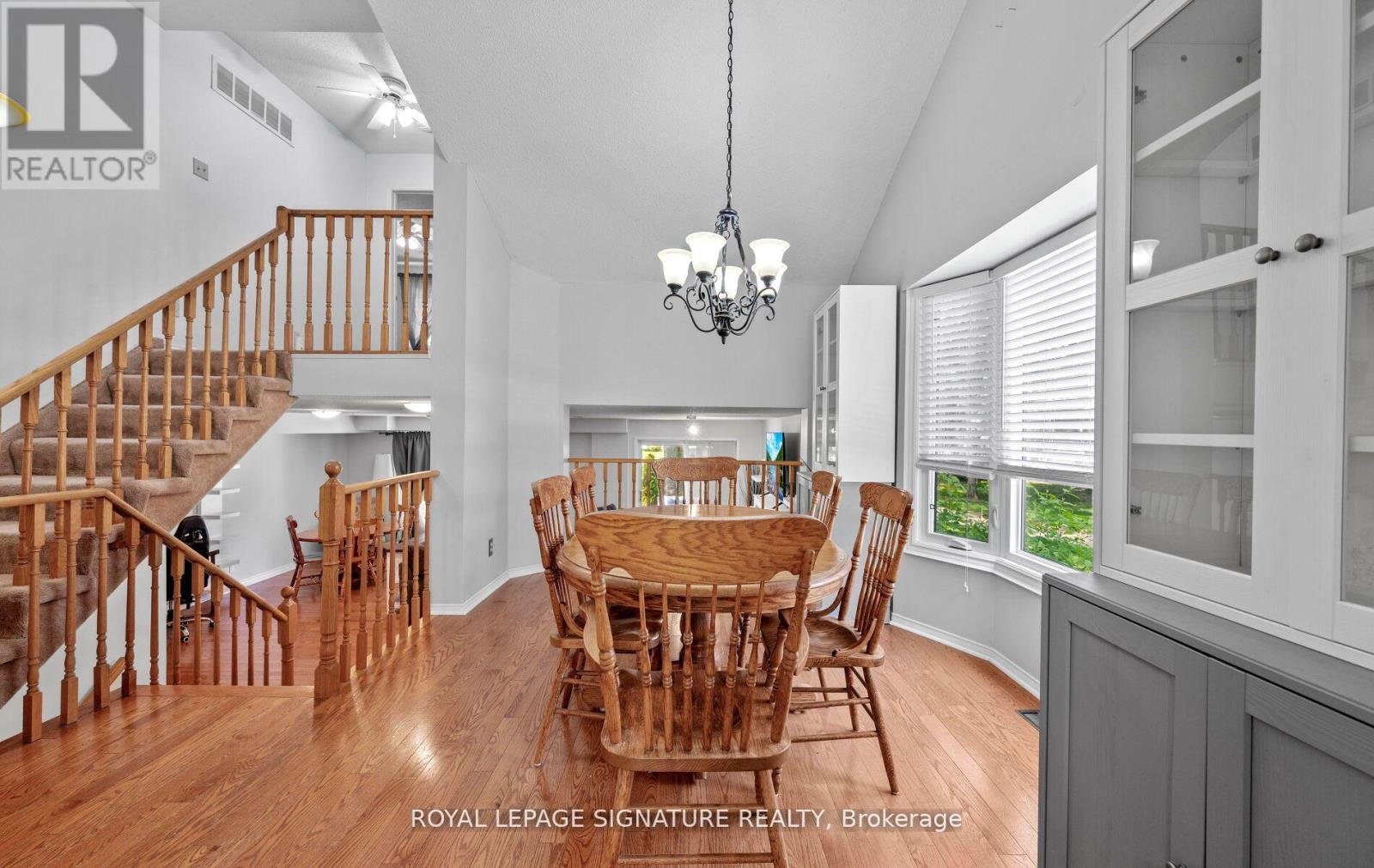 Photo 8 of 87 Green Briar Road, New Tecumseth ON
