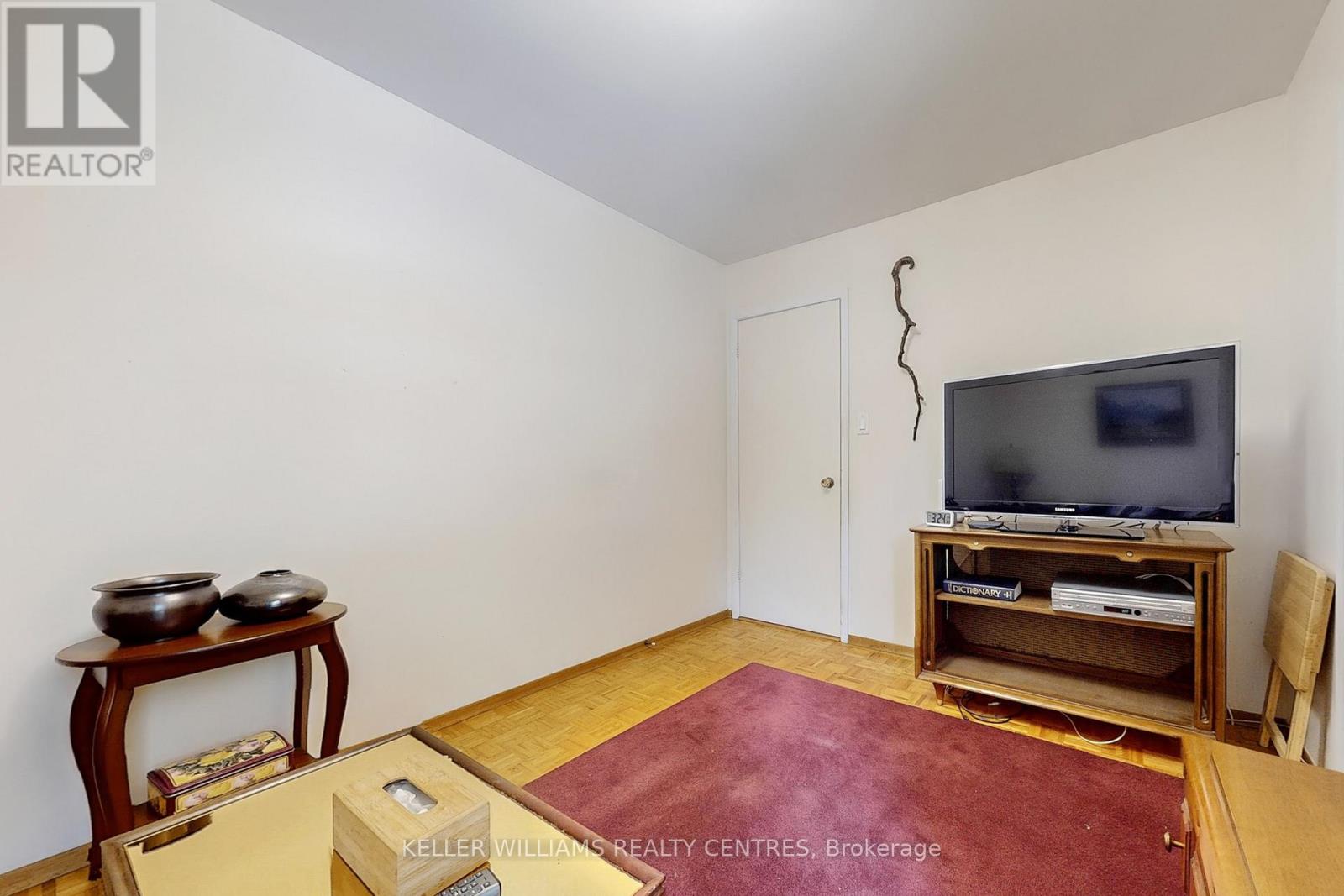 Photo 11 of 19 Adelaide Street, Georgina ON