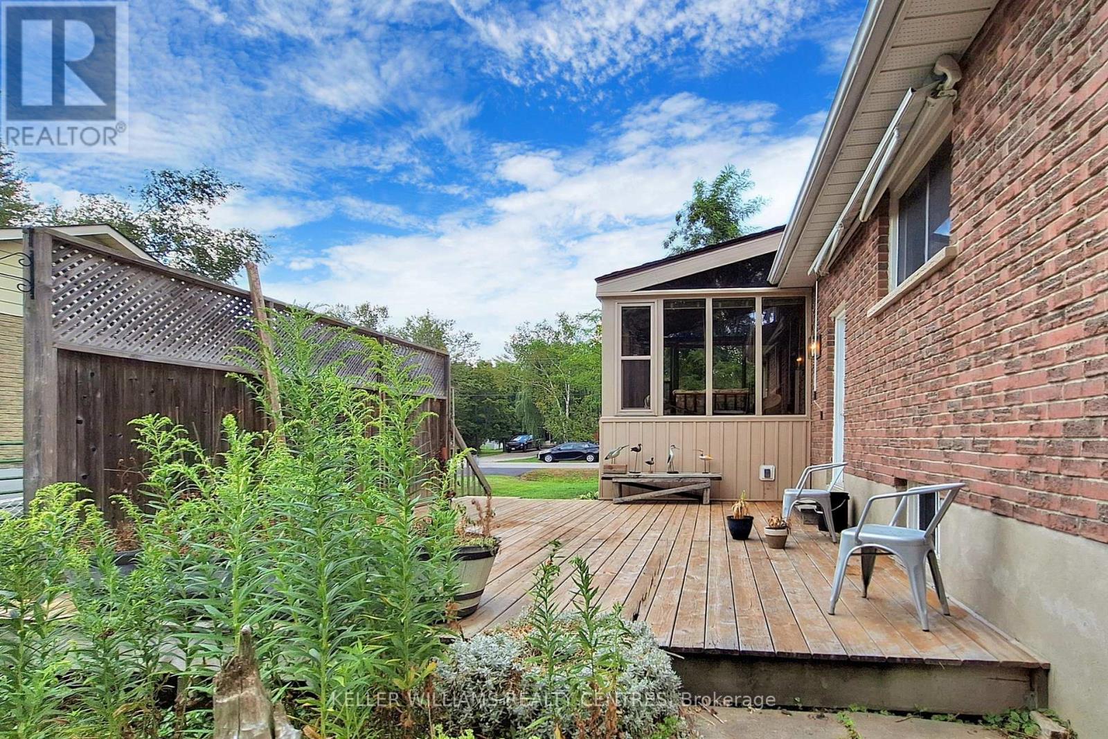 Photo 17 of 19 Adelaide Street, Georgina ON