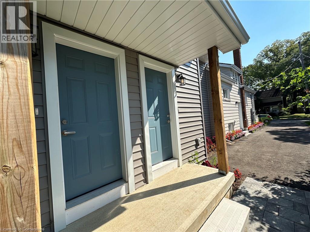 Photo 4 of 38 Viewpoint Avenue Unit 2, Hamilton ON