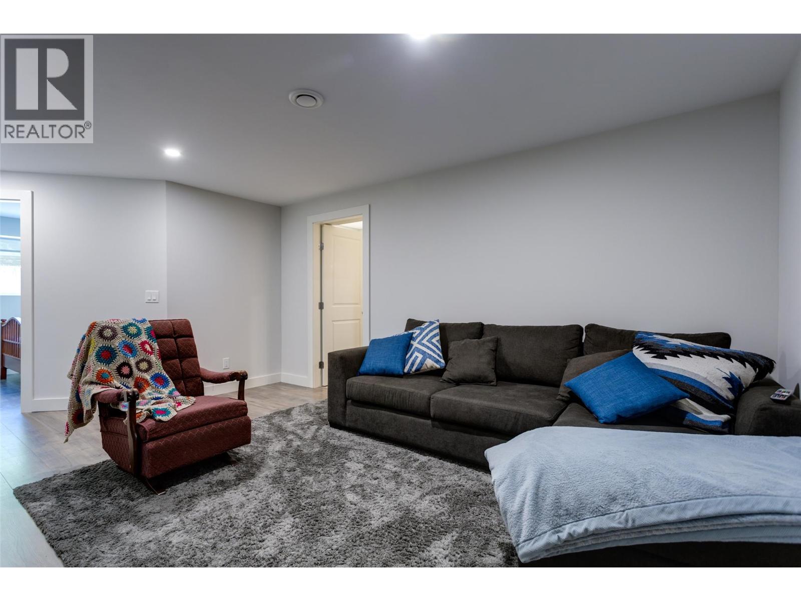  1259 Rio Drive, Kelowna