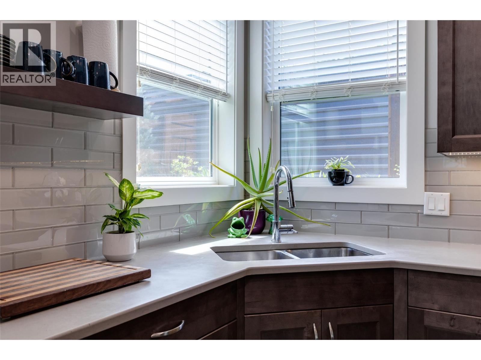  1259 Rio Drive, Kelowna