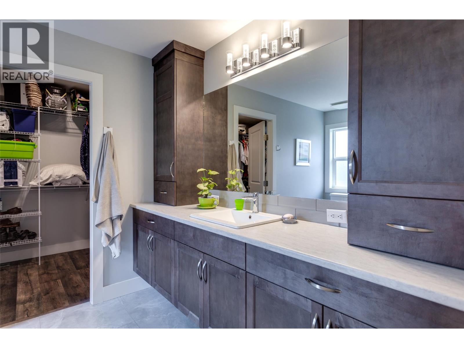  1259 Rio Drive, Kelowna