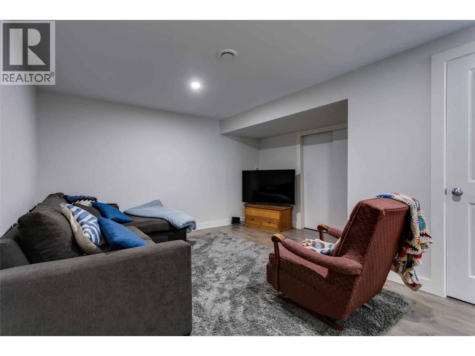  1259 Rio Drive, Kelowna