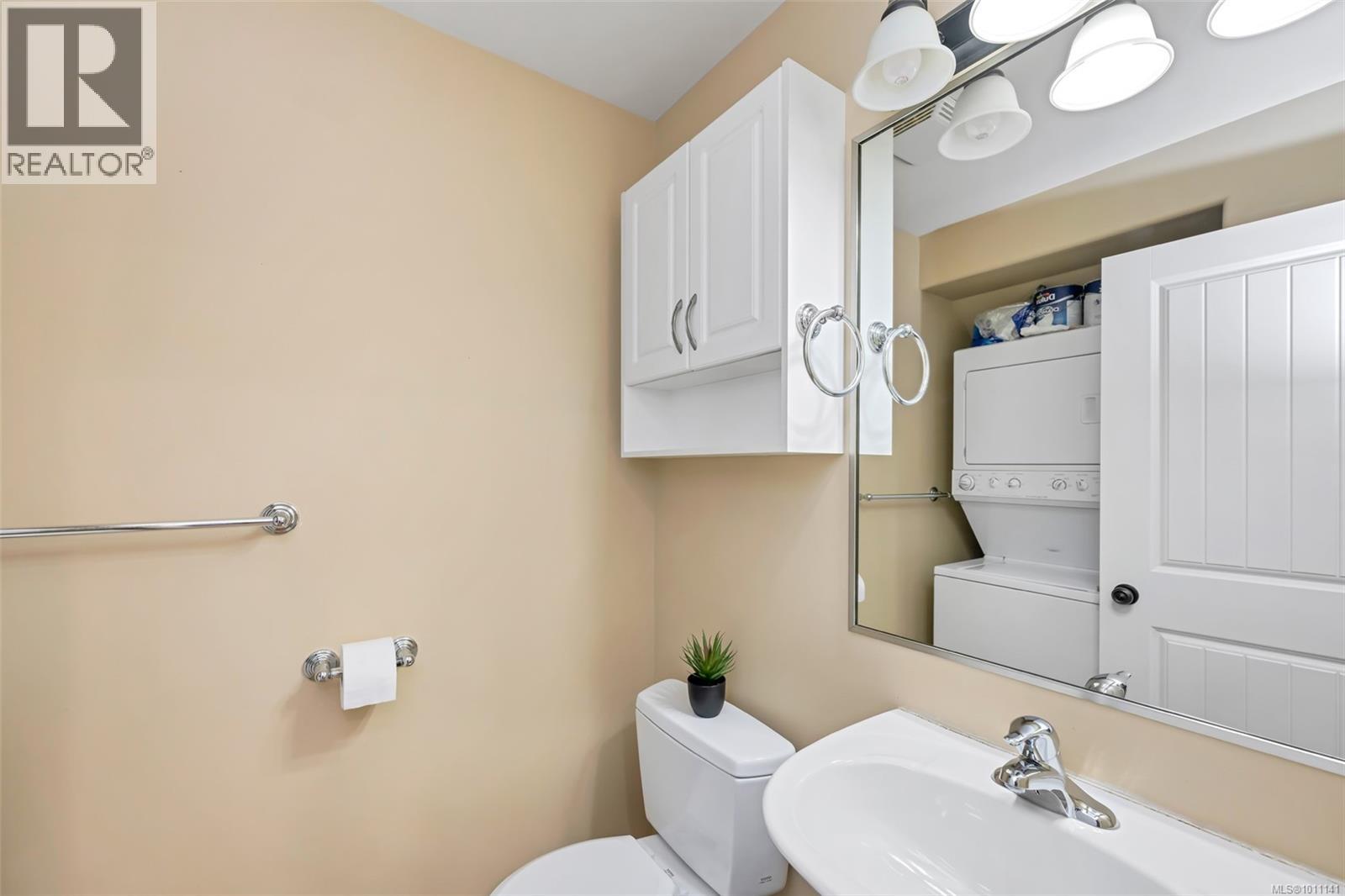 Photo 11 of 13 2529 Alexander St, Duncan BC