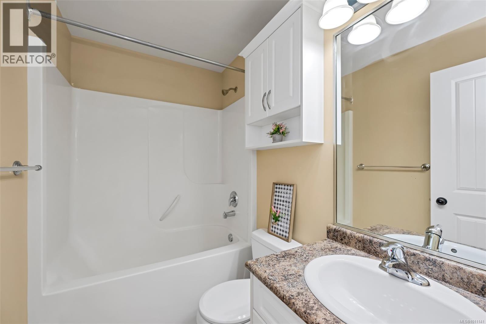 Photo 17 of 13 2529 Alexander St, Duncan BC