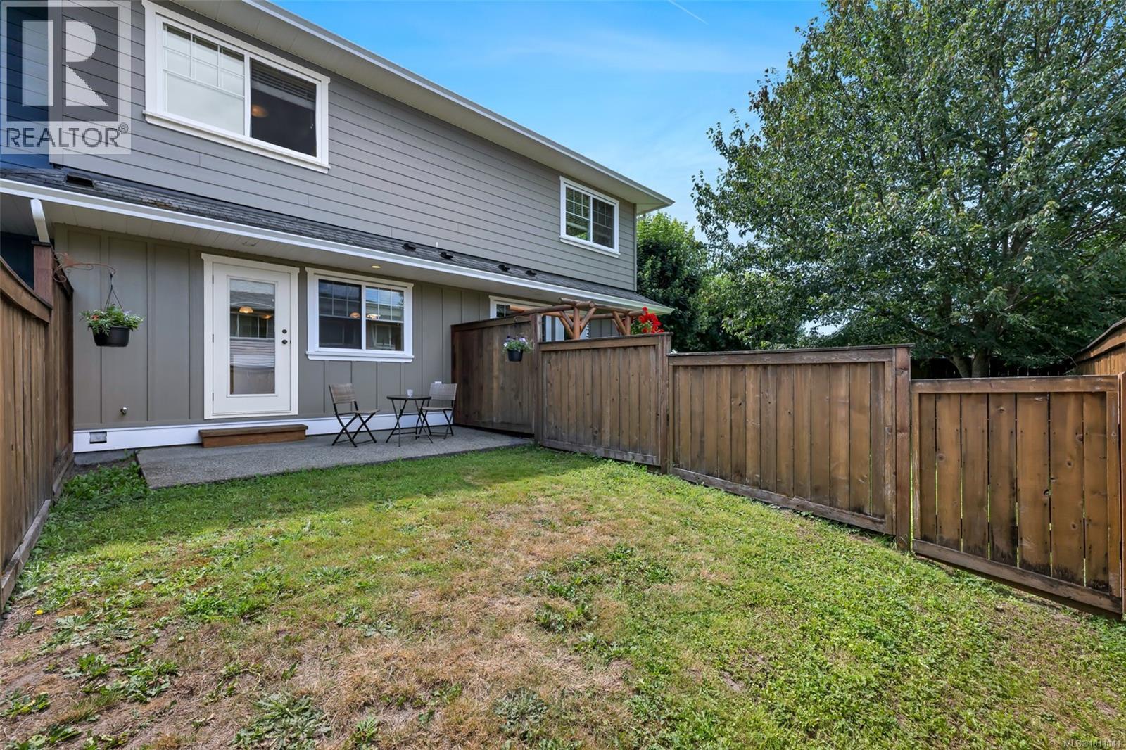 Photo 20 of 13 2529 Alexander St, Duncan BC