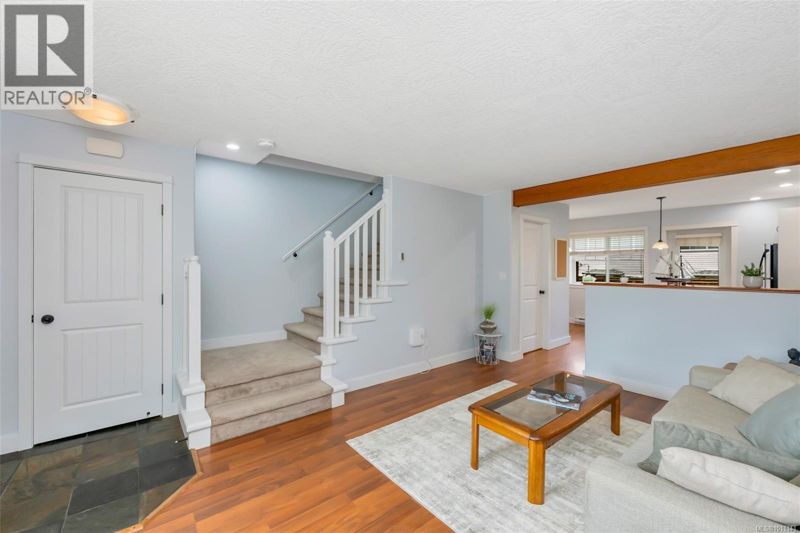 Photo 3 of 13 2529 Alexander St, Duncan BC