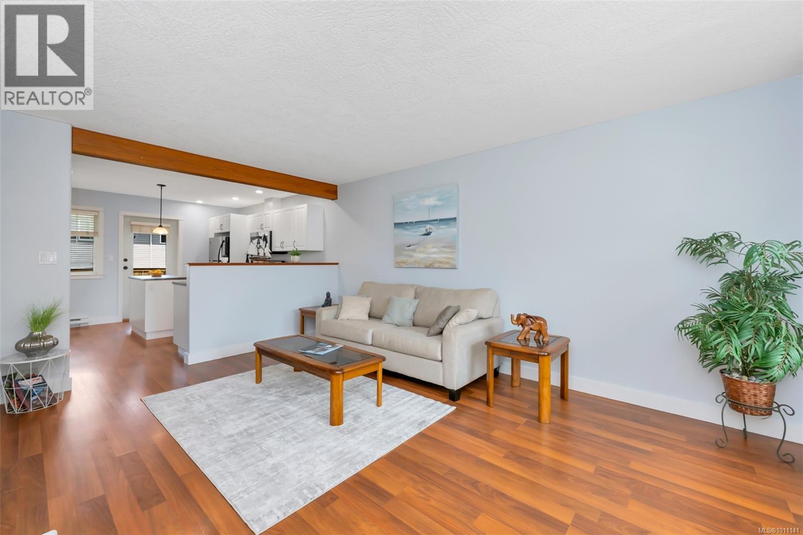 Photo 4 of 13 2529 Alexander St, Duncan BC
