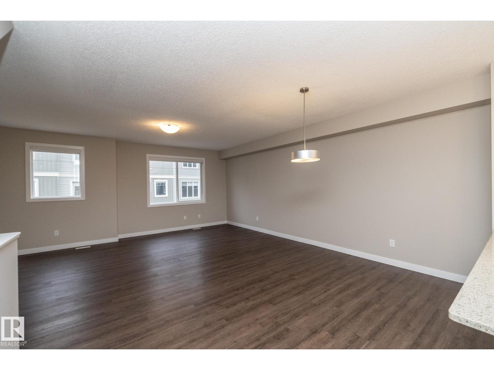 Photo 32 of 22 13139 205 St Nw, Edmonton AB