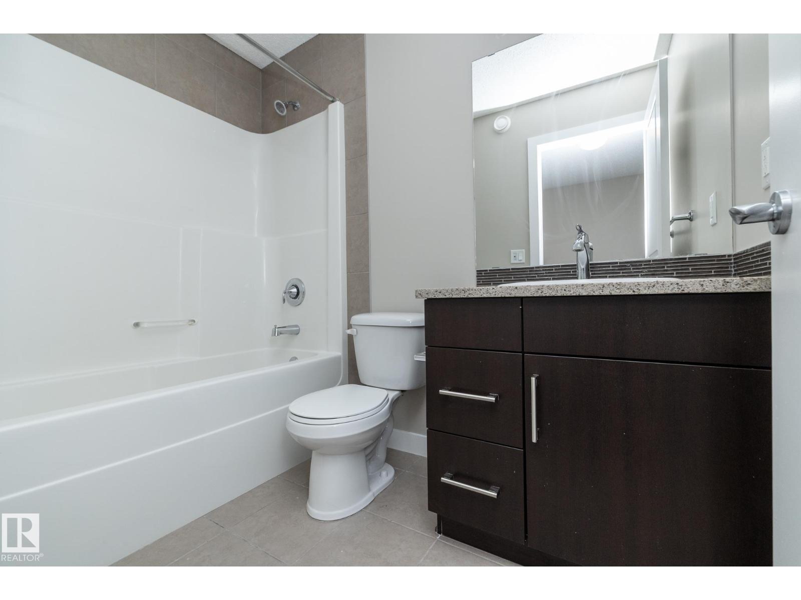 Photo 28 of 22 13139 205 St Nw, Edmonton AB