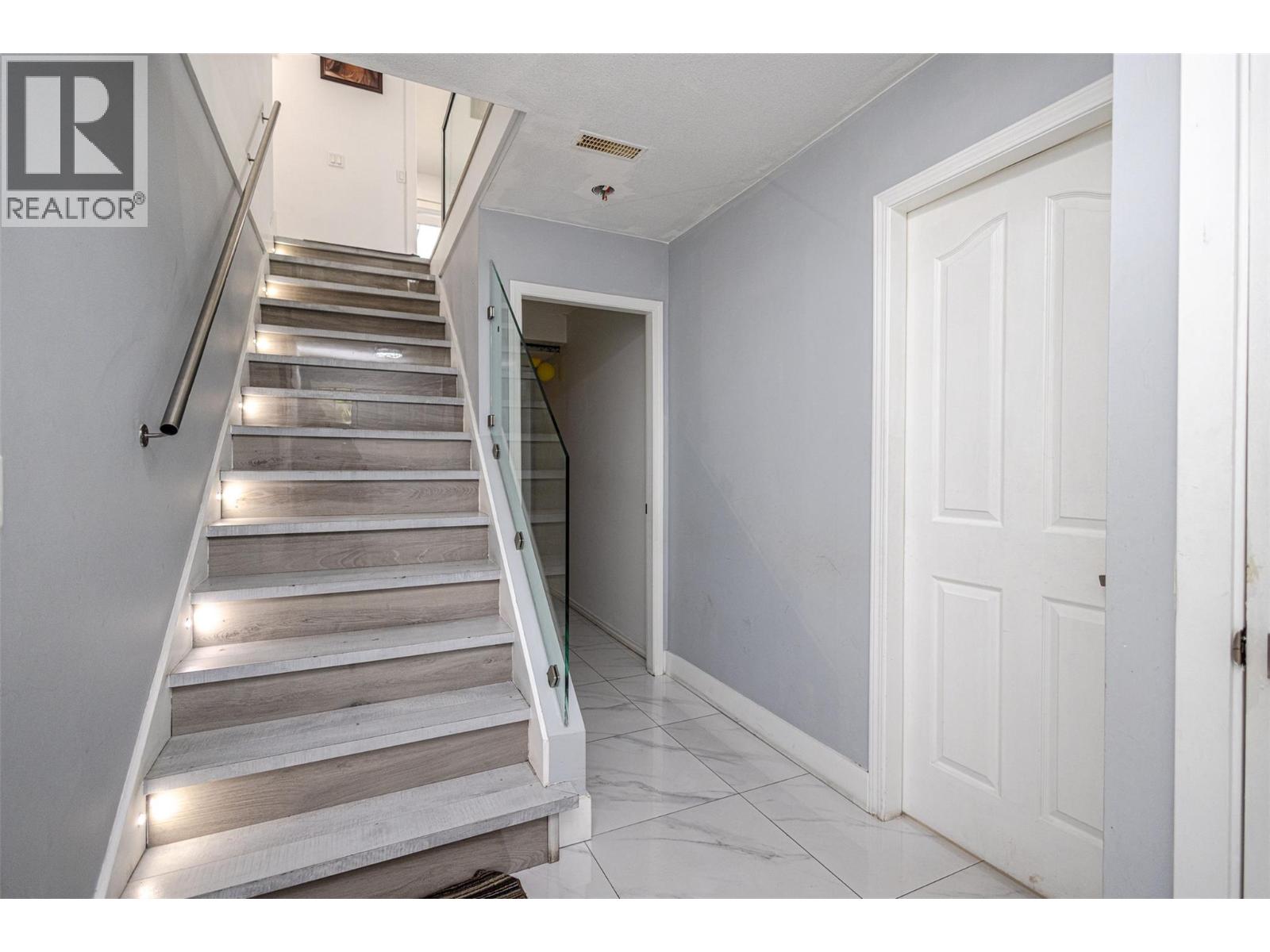  470 Wallace Road, Kelowna