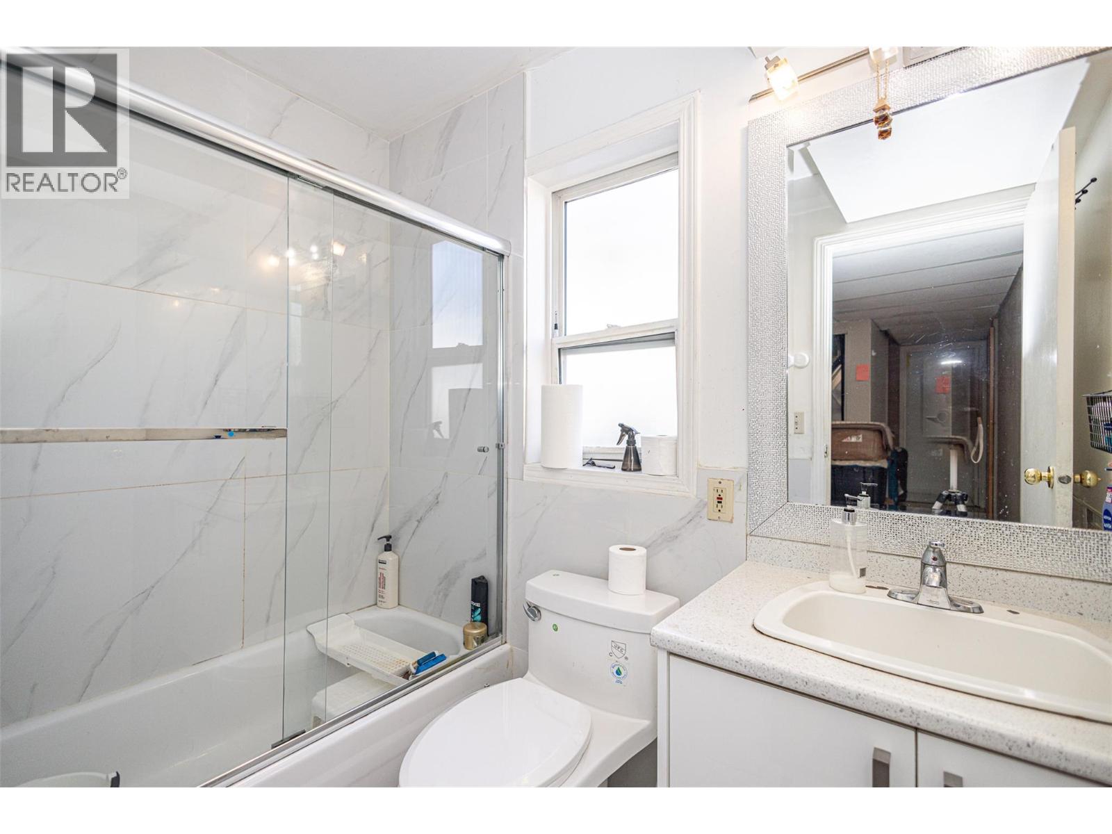  470 Wallace Road, Kelowna