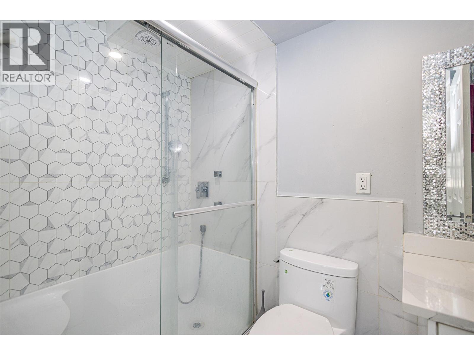  470 Wallace Road, Kelowna