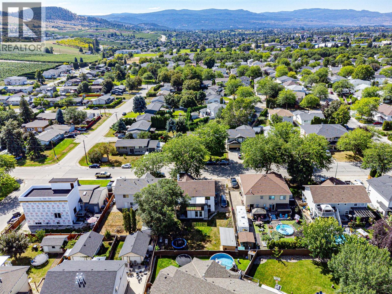  470 Wallace Road, Kelowna